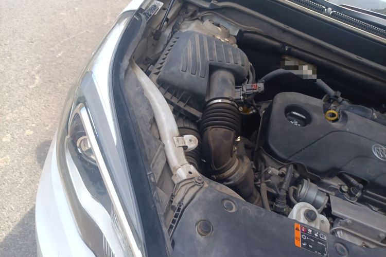 Used Buick Envision 2016 20T Two-Wheel-Drive Elite Model Engine Bay Right