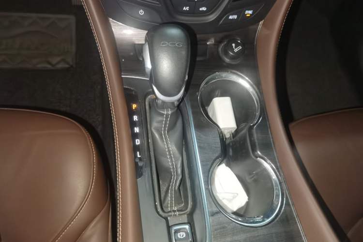 Used Buick Envision 2016 20T Two-Wheel-Drive Elite Model Gear Lever