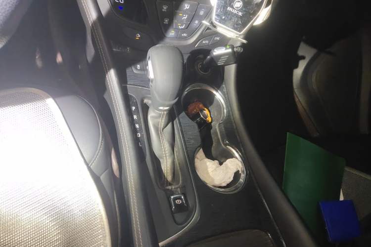 Used Buick Envision 2016 20T Two-Wheel Drive Leading Version Gear Lever