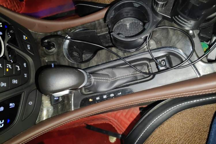 Used Buick Envision 2016 28T Four-Wheel Drive Luxury Model Gear Lever