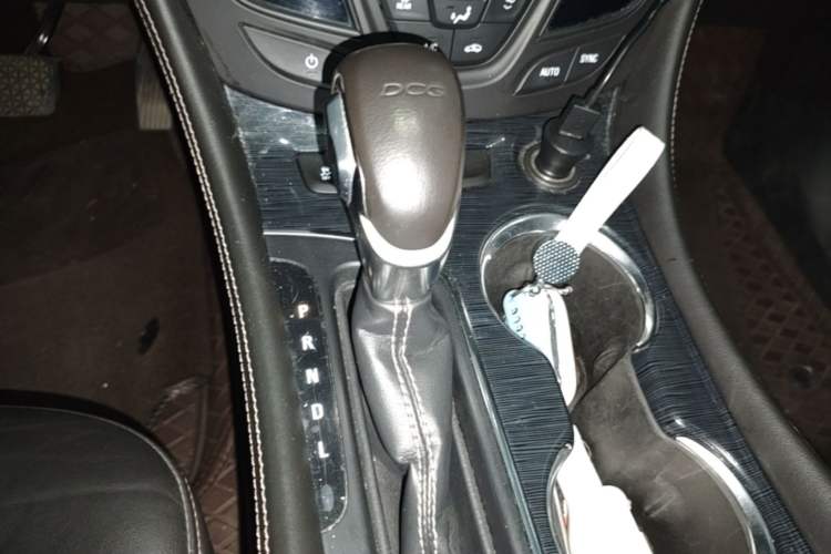 Used Buick Envision 2016 20T Two-Wheel-Drive Elite Model Gear Lever