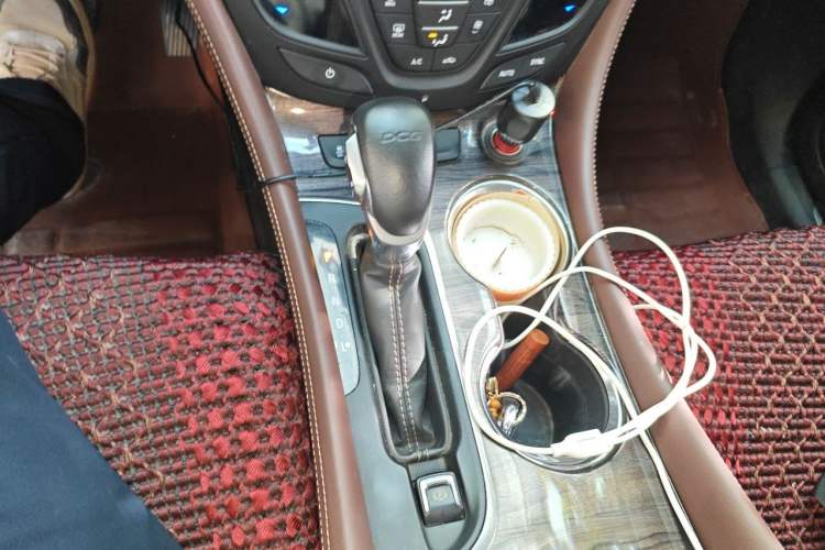 Used Buick Envision 2016 20T Two-Wheel-Drive Elite Model Gear Lever