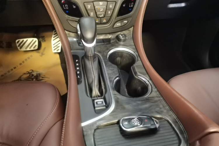 Used Buick Envision 2016 20T Two-Wheel-Drive Elite Model Gear Lever