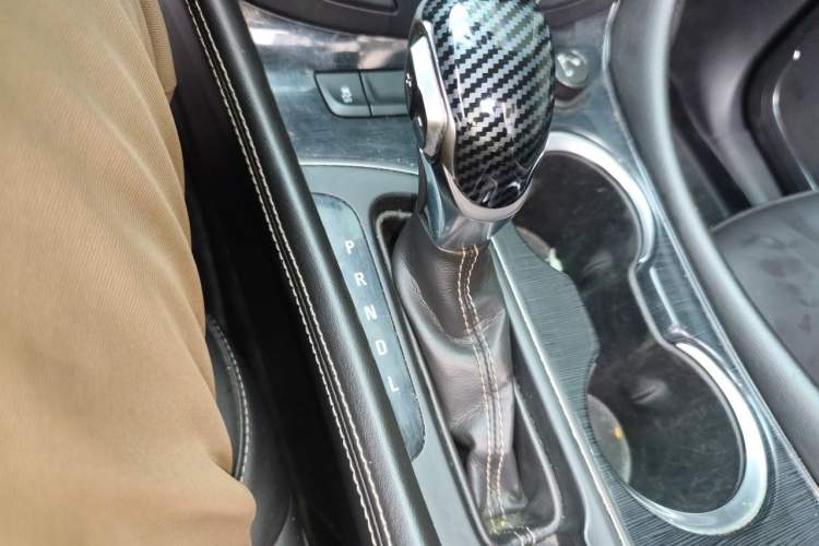 Used Buick Envision 2016 20T Two-Wheel Drive Leading Version Gear Lever