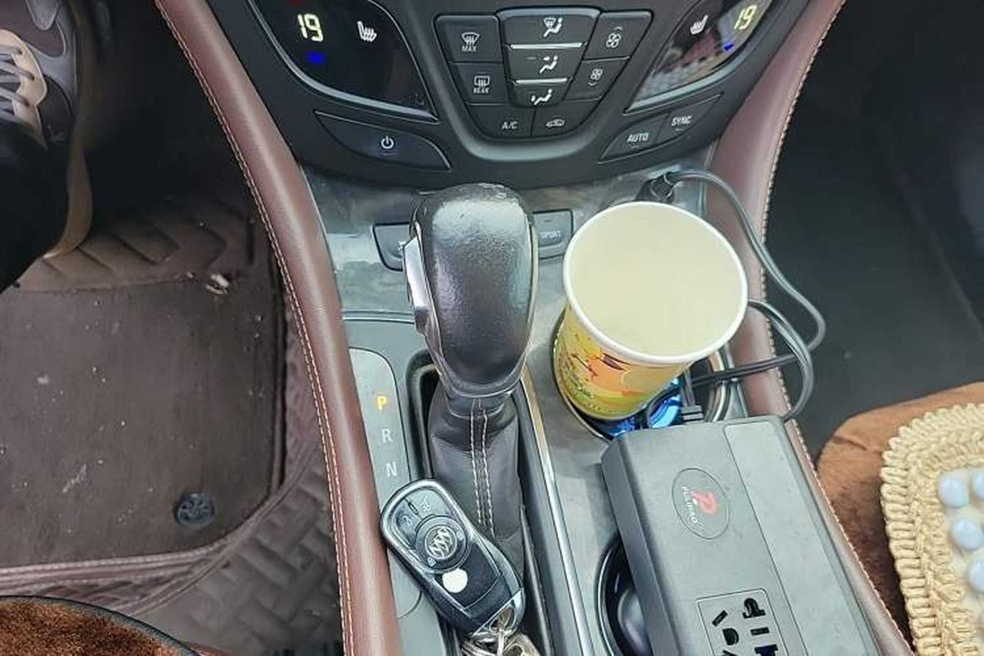 Used Buick Envision 2016 28T Four-Wheel Drive Elite Version Gear Lever