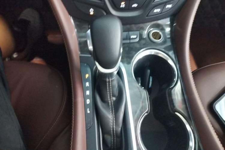 Used Buick Envision 2016 28T Four-Wheel Drive Elite Version Gear Lever