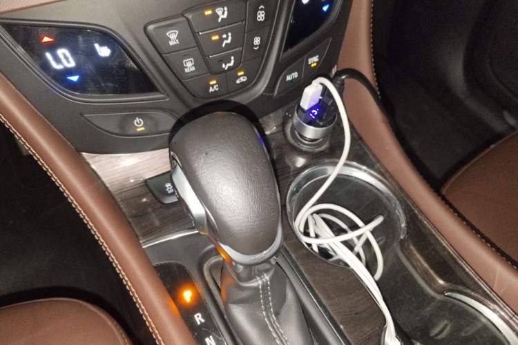 Used Buick Envision 2016 28T Four-Wheel Drive Elite Version Gear Lever