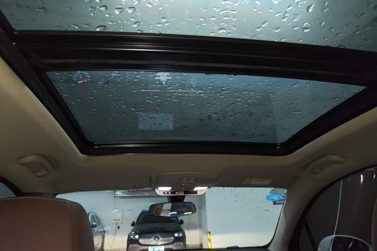 Used Buick Envision 2016 28T Four-Wheel Drive Elite Version Headliner