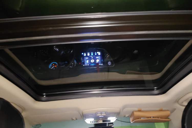 Used Buick Envision 2016 28T Four-Wheel Drive Luxury Model Headliner