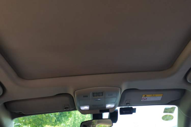 Used Buick Envision 2016 20T Two-Wheel-Drive Elite Model Headliner