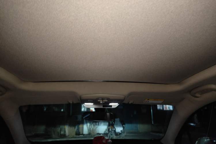 Used Buick Envision 2016 20T Two-Wheel Drive Leading Version Headliner