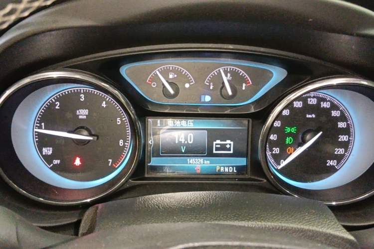 Used Buick Envision 2016 20T Two-Wheel-Drive Elite Model Instrument Cluster