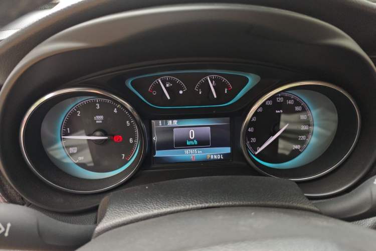 Used Buick Envision 2016 20T Two-Wheel-Drive Elite Model Instrument Cluster