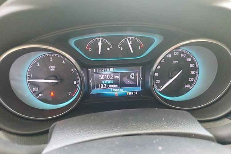 Used Buick Envision 2016 20T Two-Wheel-Drive Elite Model Instrument Cluster