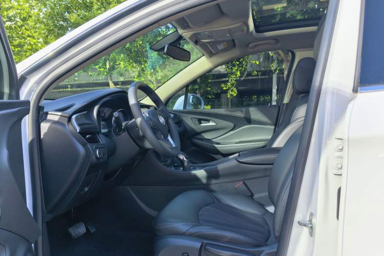 Used Buick Envision 2016 20T Two-Wheel Drive Leading Version Interior 1