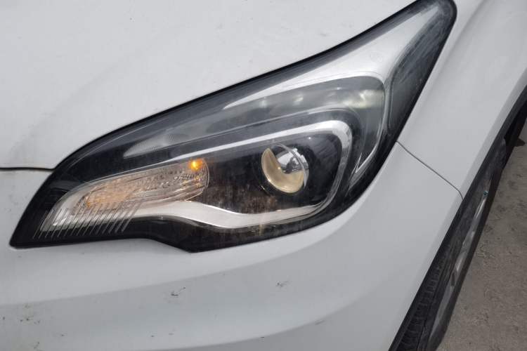 Used Buick Envision 2016 20T Two-Wheel-Drive Elite Model Left Front Headlight