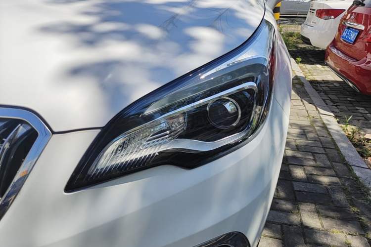 Used Buick Envision 2016 20T Two-Wheel-Drive Elite Model Left Front Headlight