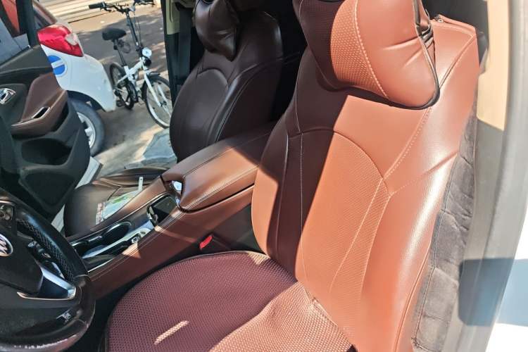 Used Buick Envision 2016 20T Two-Wheel-Drive Elite Model Left Front Seat