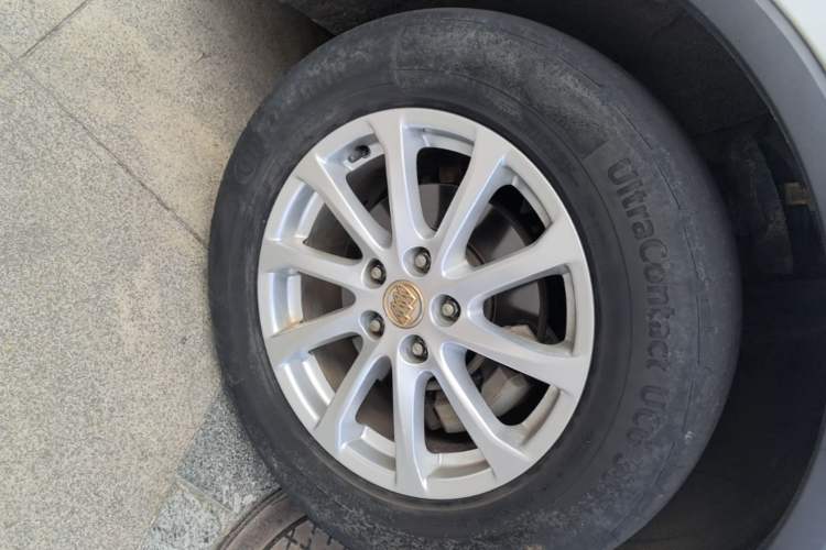 Used Buick Envision 2016 20T Two-Wheel-Drive Elite Model Left Front Wheel Hub