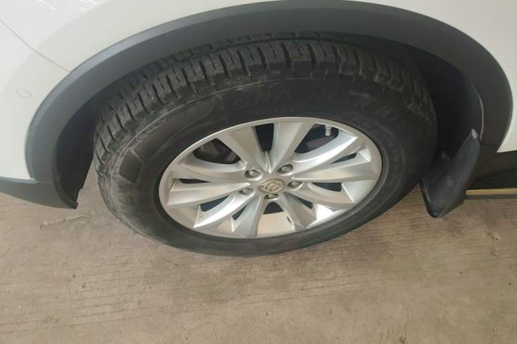Used Buick Envision 2016 28T Four-Wheel Drive Luxury Model Left Front Wheel Hub