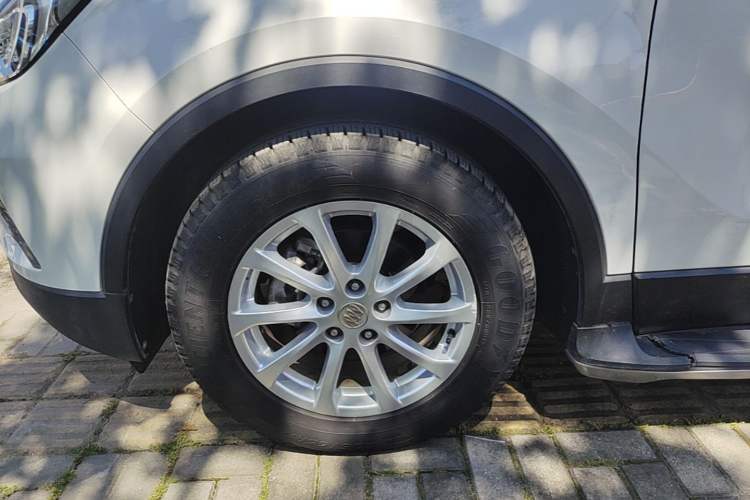 Used Buick Envision 2016 20T Two-Wheel-Drive Elite Model Left Front Wheel Hub