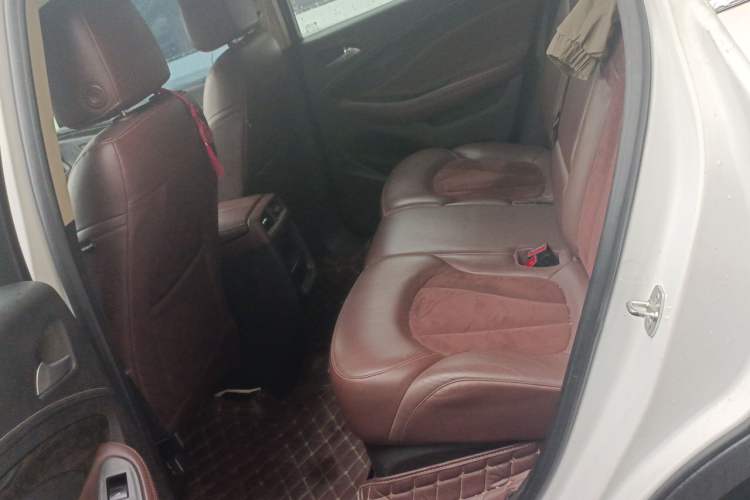 Used Buick Envision 2016 20T Two-Wheel-Drive Elite Model Left Rear Seat