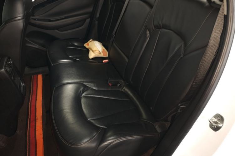 Used Buick Envision 2016 20T Two-Wheel-Drive Elite Model Left Rear Seat