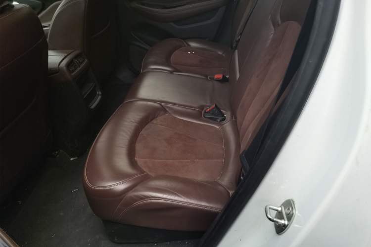 Used Buick Envision 2016 20T Two-Wheel-Drive Elite Model Left Rear Seat