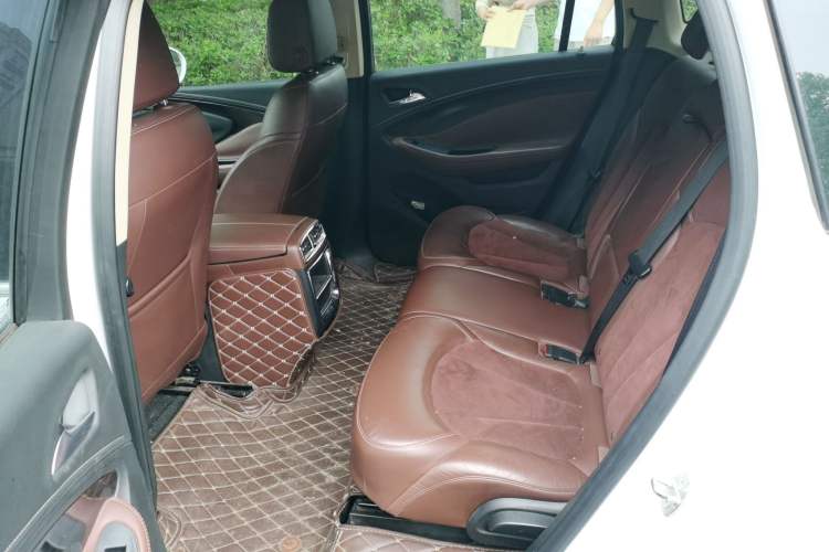 Used Buick Envision 2016 28T Four-Wheel Drive Elite Version Left Rear Seat