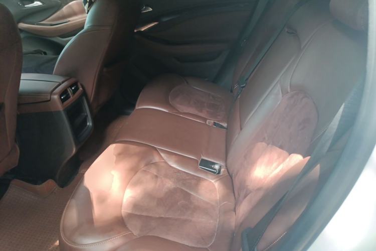 Used Buick Envision 2016 20T Two-Wheel-Drive Elite Model Left Rear Seat