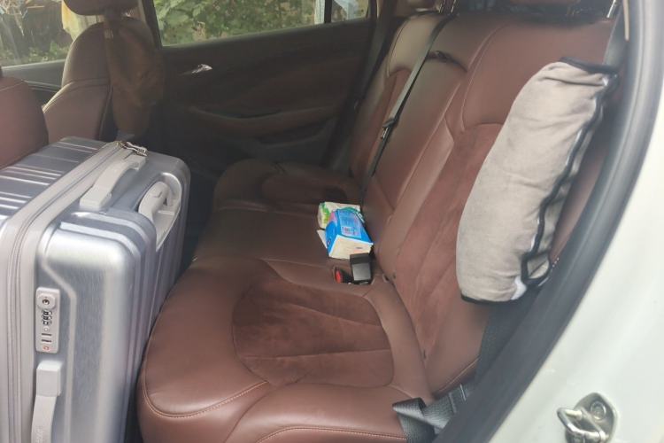 Used Buick Envision 2016 20T Two-Wheel-Drive Elite Model Left Rear Seat