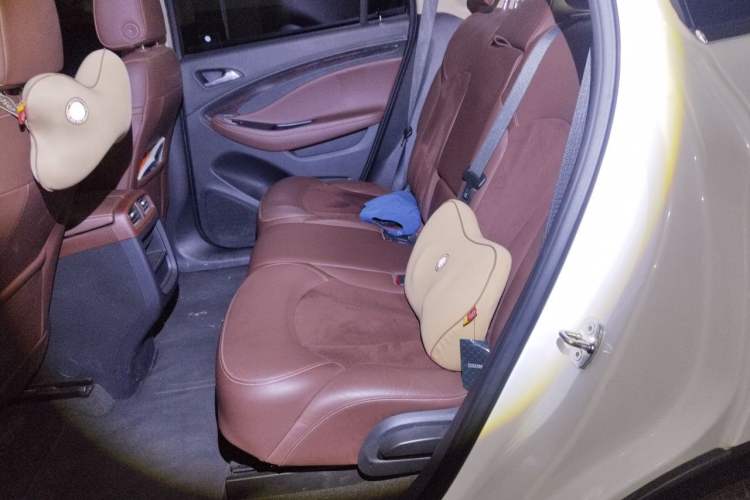 Used Buick Envision 2016 28T Four-Wheel Drive Elite Version Left Rear Seat