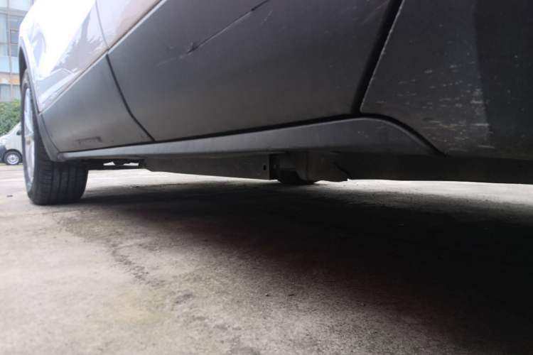 Used Buick Envision 2016 20T Two-Wheel-Drive Elite Model Left Side Sill