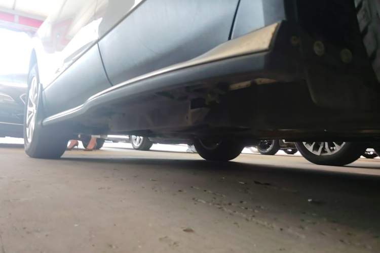 Used Buick Envision 2016 28T Four-Wheel Drive Luxury Model Left Side Sill