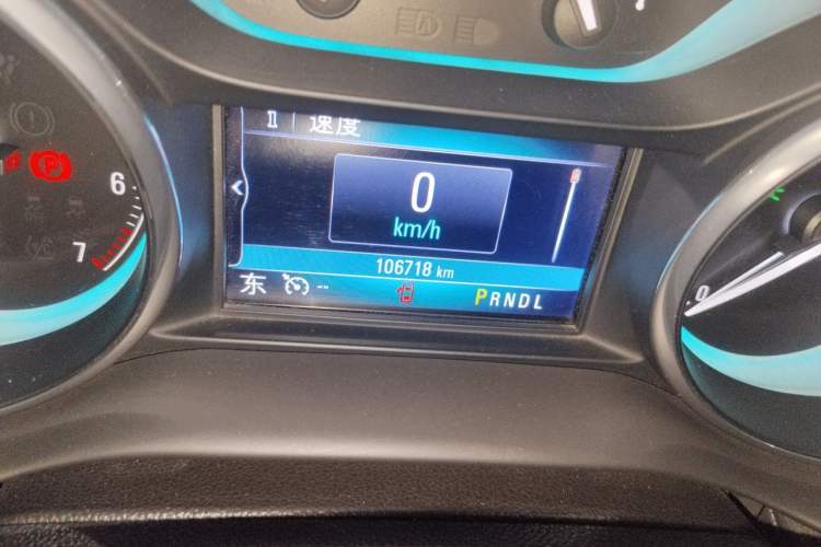 Used Buick Envision 2016 28T Four-Wheel Drive Elite Version Odometer Close Up