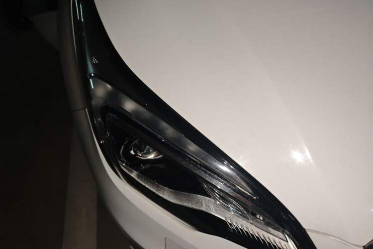 Used Buick Envision 2016 28T Four-Wheel Drive Elite Version Right Front Headlight