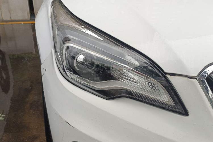 Used Buick Envision 2016 20T Two-Wheel-Drive Elite Model Right Front Headlight