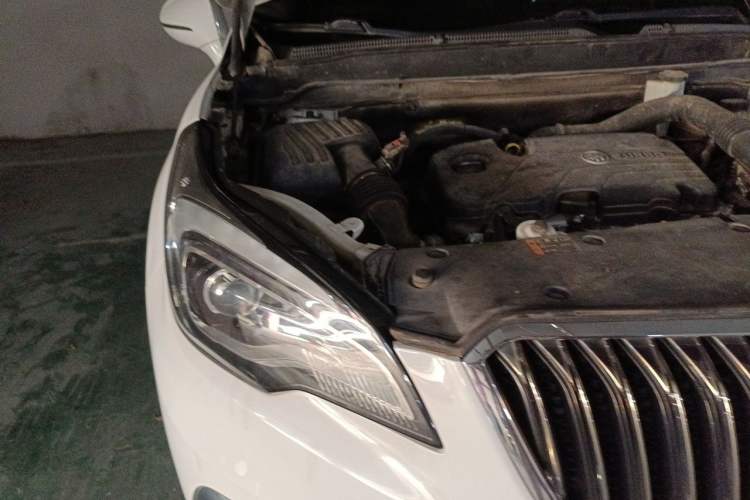Used Buick Envision 2016 20T Two-Wheel-Drive Elite Model Right Front Headlight