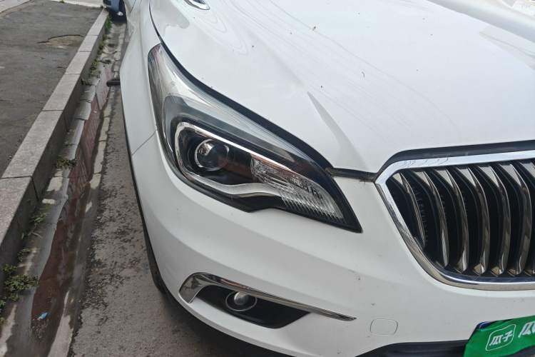 Used Buick Envision 2016 20T Two-Wheel-Drive Elite Model Right Front Headlight