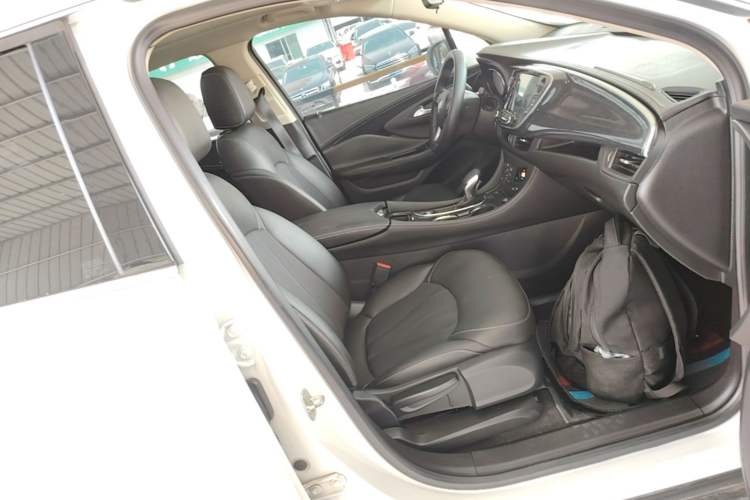 Used Buick Envision 2016 20T Two-Wheel Drive Leading Version Right Front Seat