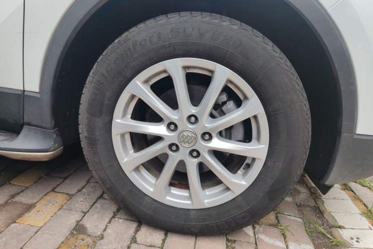 Used Buick Envision 2016 20T Two-Wheel-Drive Elite Model Right Front Wheel Hub