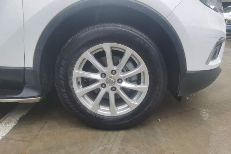 Used Buick Envision 2016 20T Two-Wheel-Drive Elite Model Right Front Wheel Hub