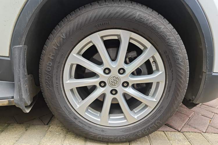 Used Buick Envision 2016 20T Two-Wheel Drive Leading Version Right Front Wheel Hub