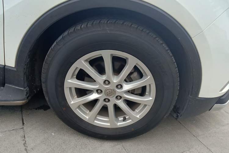 Used Buick Envision 2016 20T Two-Wheel-Drive Elite Model Right Front Wheel Hub