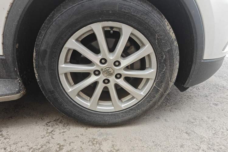 Used Buick Envision 2016 20T Two-Wheel-Drive Elite Model Right Front Wheel Hub
