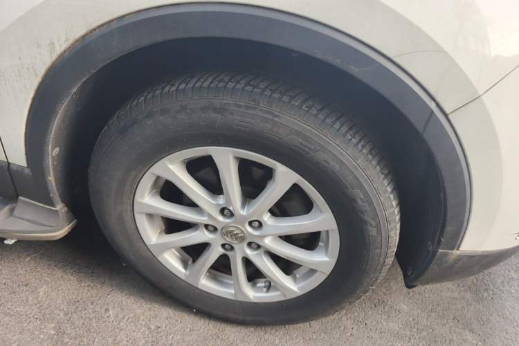 Used Buick Envision 2016 20T Two-Wheel-Drive Elite Model Right Front Wheel Hub