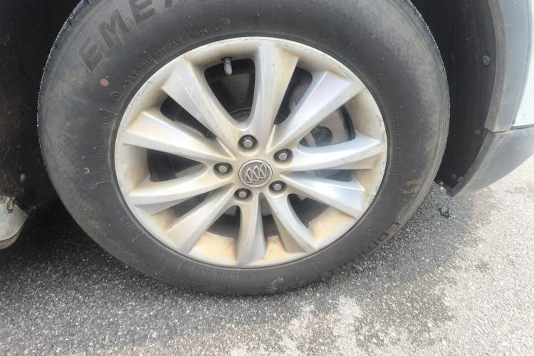 Used Buick Envision 2016 28T Four-Wheel Drive Luxury Model Right Front Wheel Hub