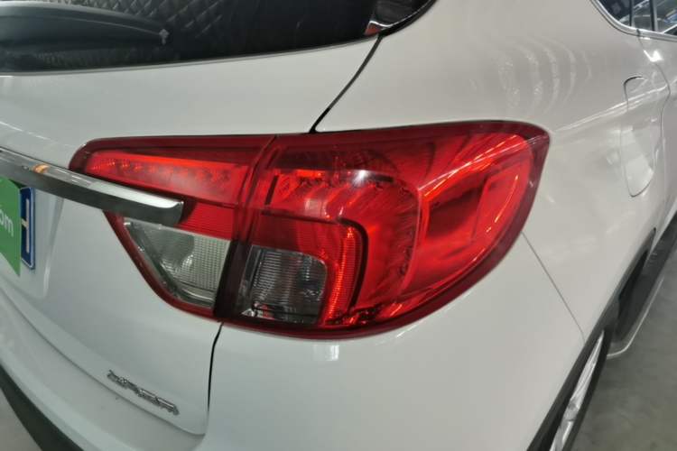 Used Buick Envision 2016 20T Two-Wheel-Drive Elite Model Right Rear Taillight