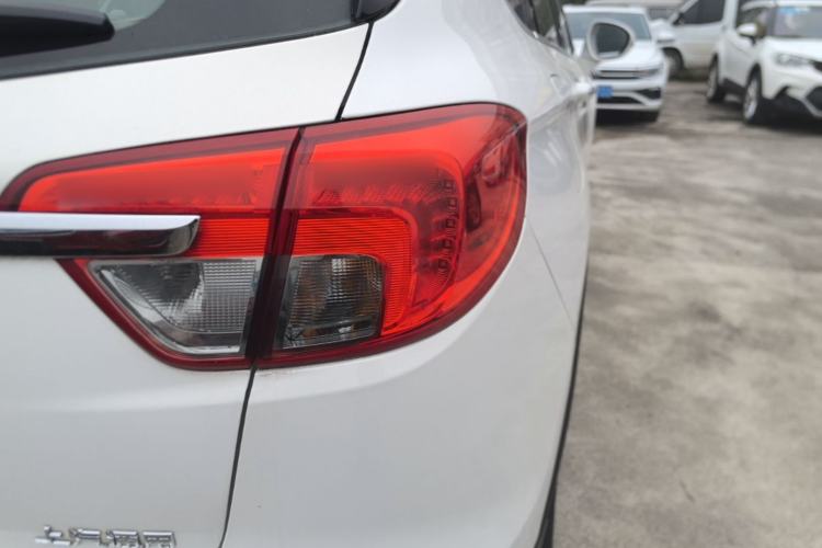 Used Buick Envision 2016 20T Two-Wheel-Drive Elite Model Right Rear Taillight