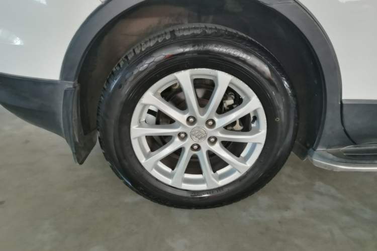 Used Buick Envision 2016 20T Two-Wheel-Drive Elite Model Right Rear Wheel Hub